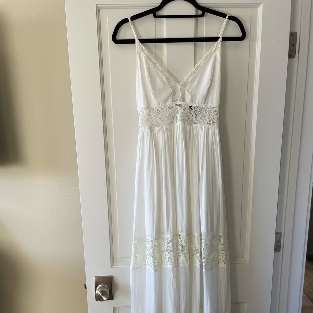 Forever 21 White Lace Maxi Dress